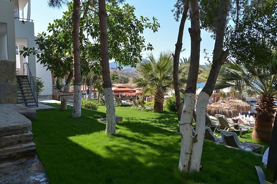 Moon Beach Otel Яликовак Экстерьер фото