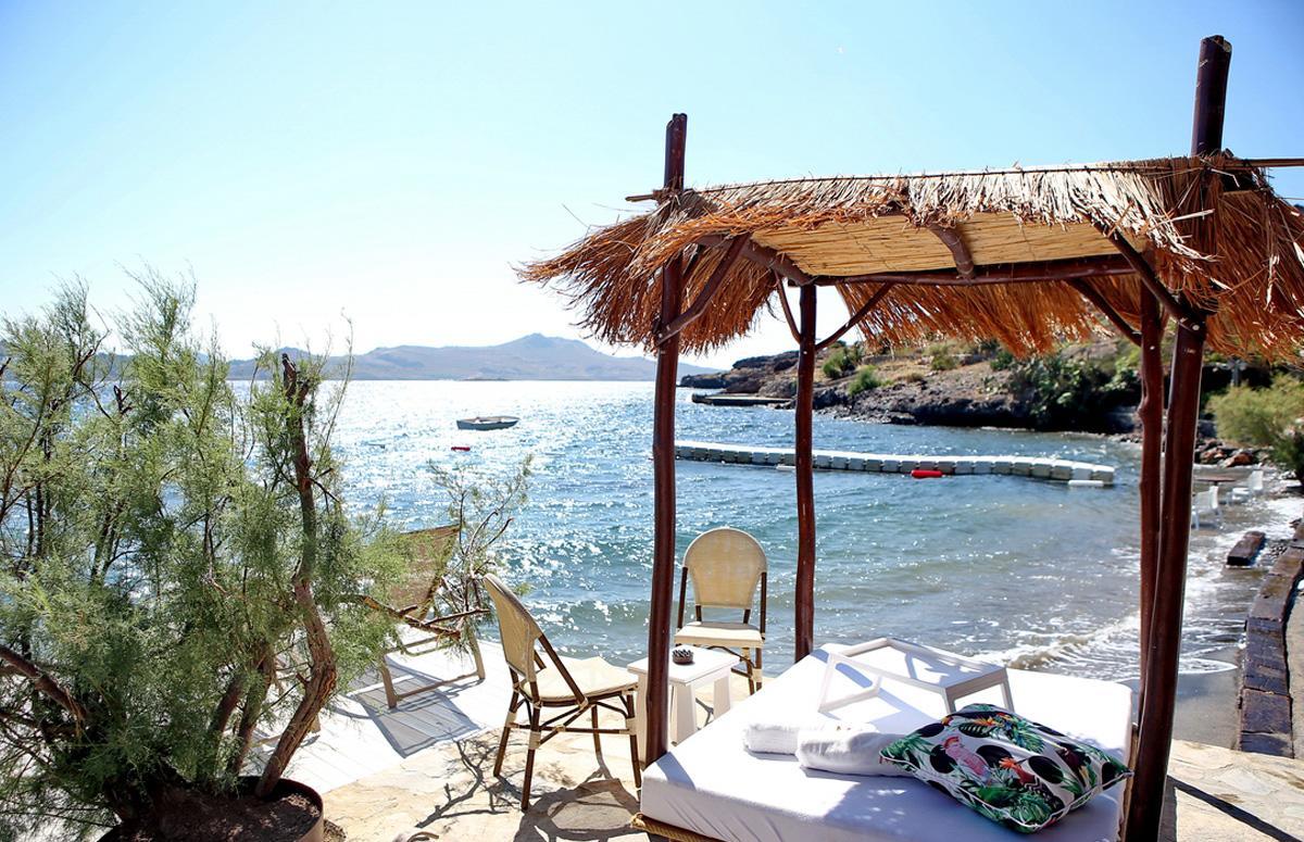 Moon Beach Otel Яликовак Экстерьер фото