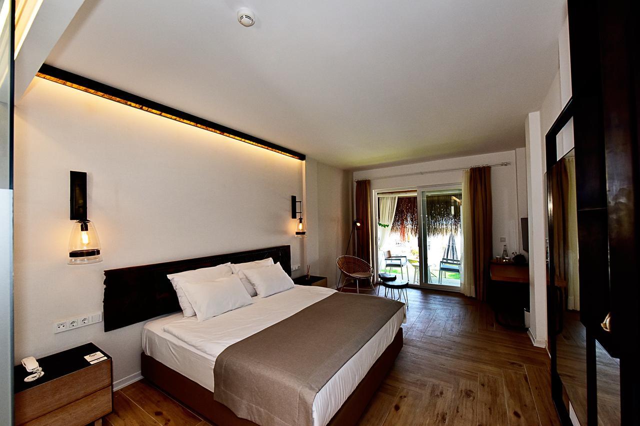 Moon Beach Otel Яликовак Экстерьер фото